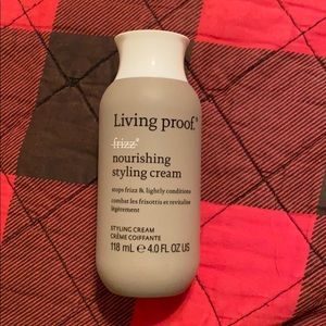 Nourishing styling cream